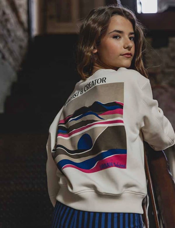 Kindermodel met lang bruin haar Jade B.