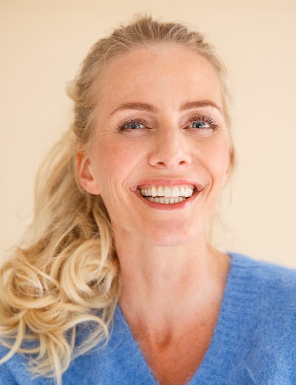 Model Vrouwelijk model met blond haar janneke p.
