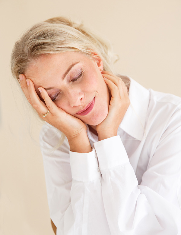Vrouwelijk model met blond haar Janneke P.