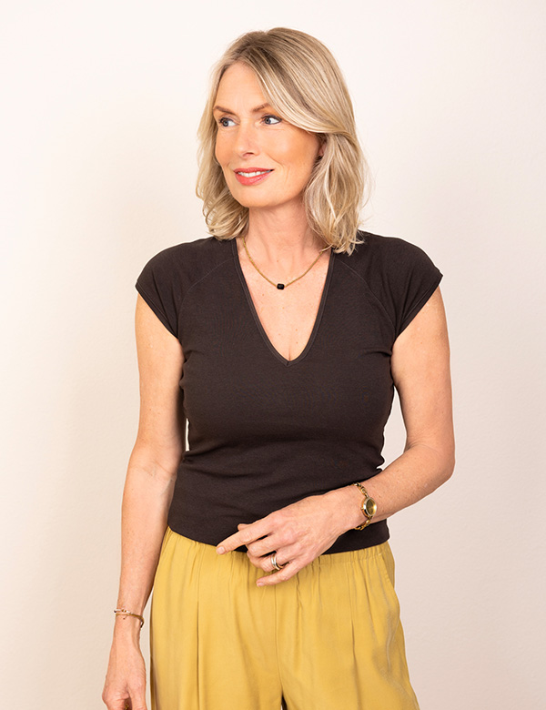 vrouwelijk model met blond haar Jannemarie.