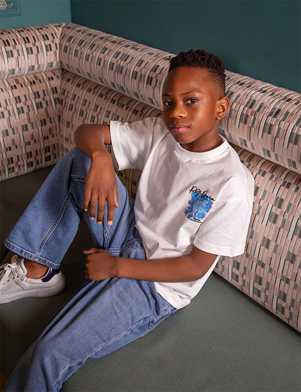 Kindermodel met bruin haar Janoah