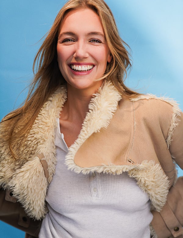Professioneel model met blond haar en blauw ogen Jasmijn Ha.