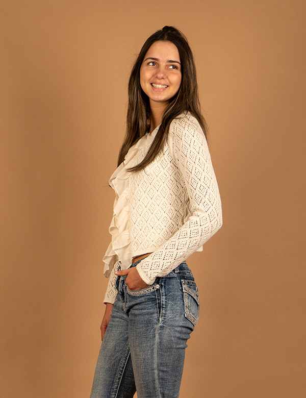 Kinderlijk model met bruin haar.