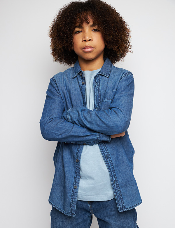 Kindermodel met krullend haar Jaycen