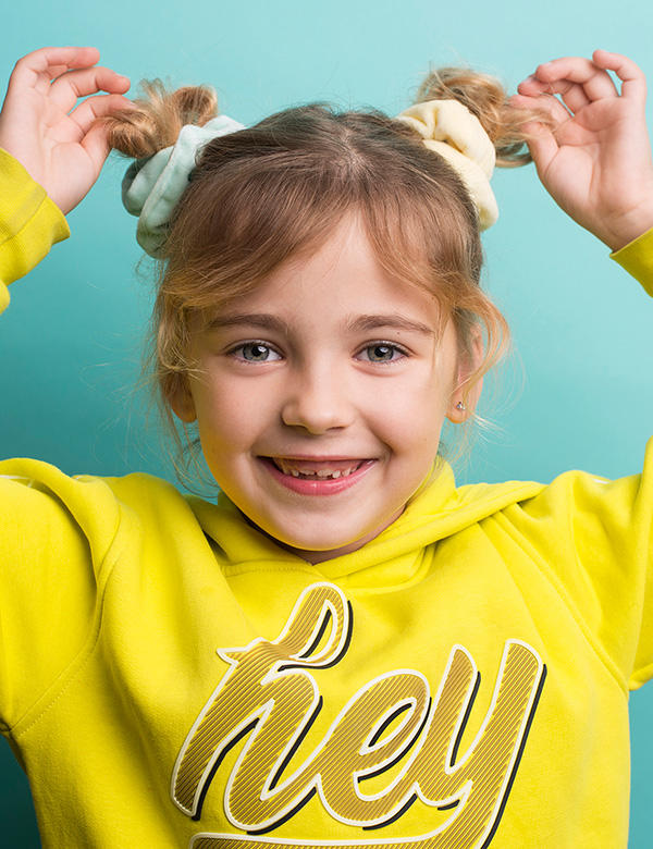 Kindermodel met blond haar Jaydie