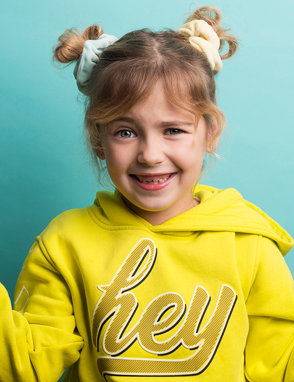 Kindermodel met blond haar Jaydie