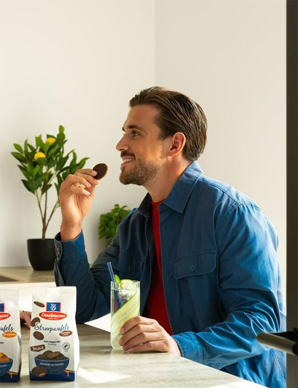 Mannelijk model met bruin haar Jenner