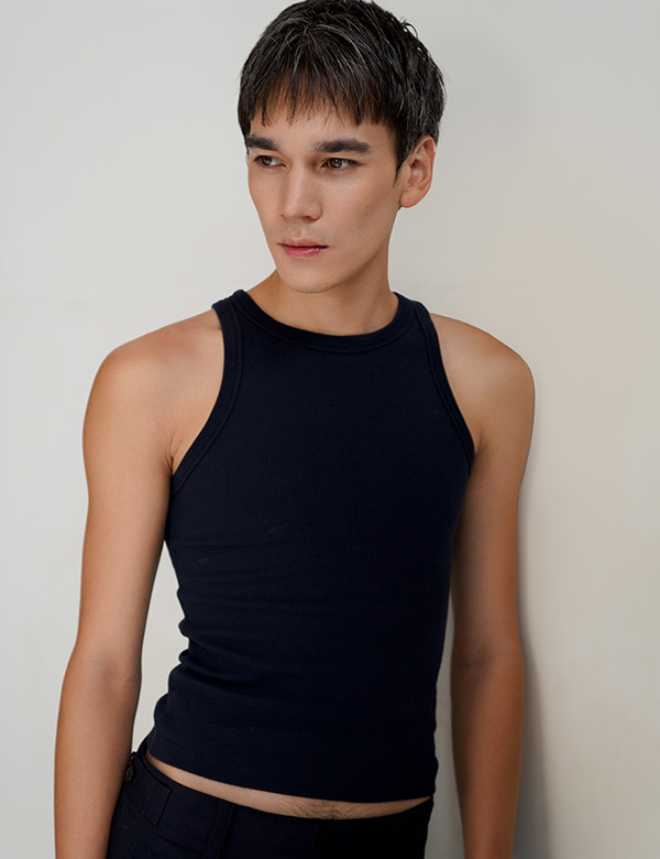 Mannelijk model met donker haar Jessy