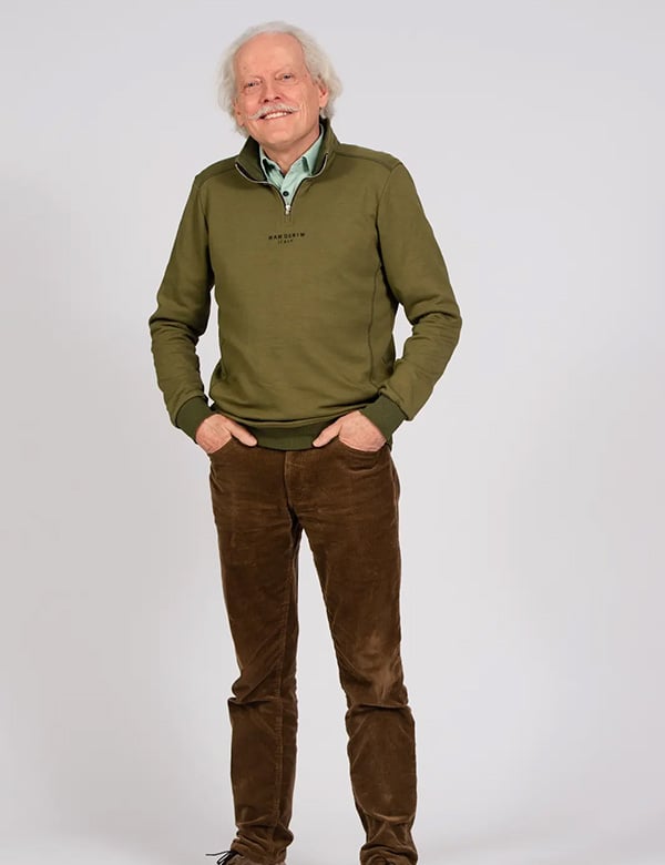 mannelijk model met grijs haar Johann Hen.