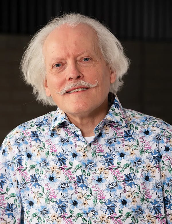 mannelijk model met grijs haar Johann Hen.