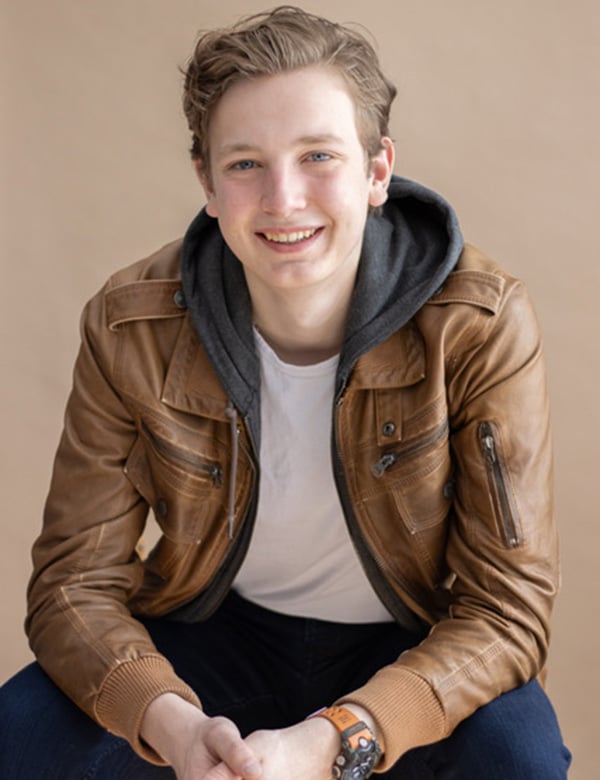 Kinderlijk model met blond haar Jonas P.