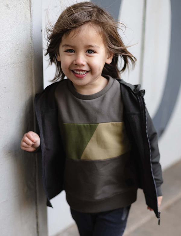 Kindermodel met bruin haar Jones