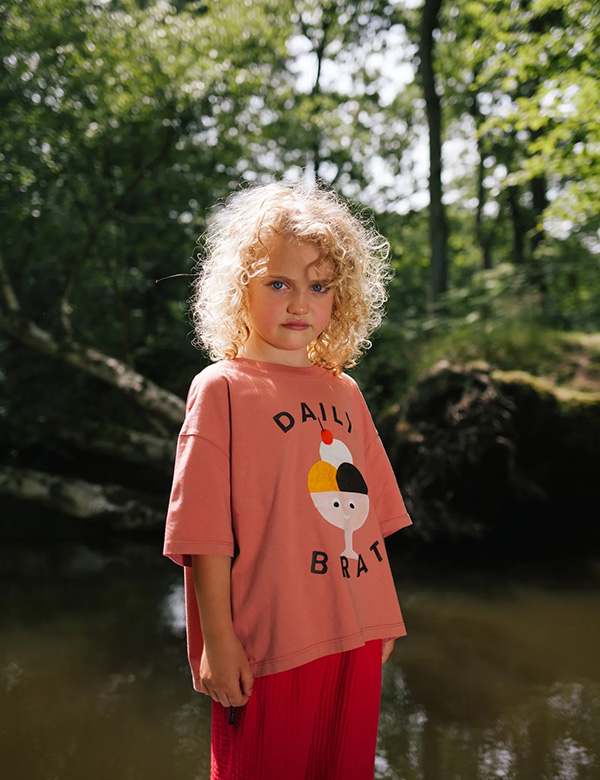 Kindermodel blond krullen haar Jools