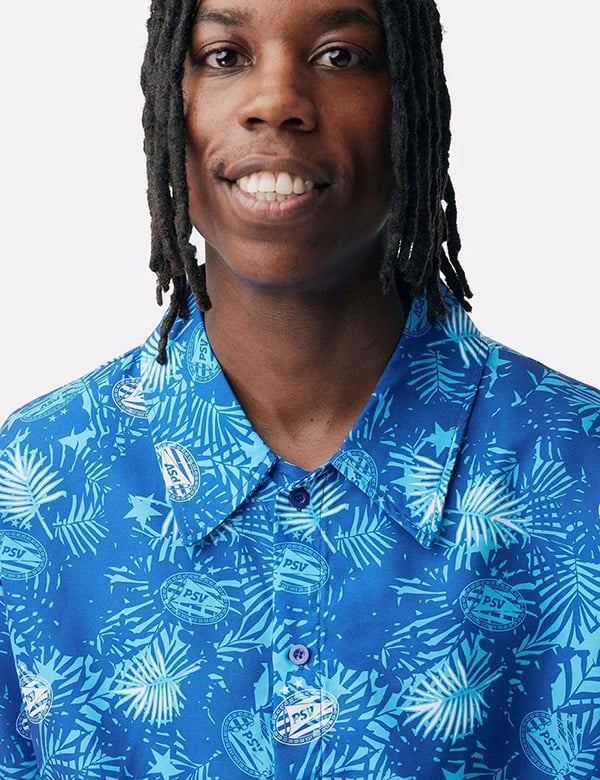 mannelijk model met donker haar Jordan B.