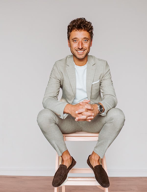 Mannelijk model met kort bruin haar Joris B.