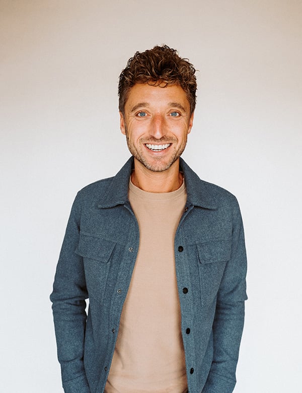 Mannelijk model met kort bruin haar Joris B.