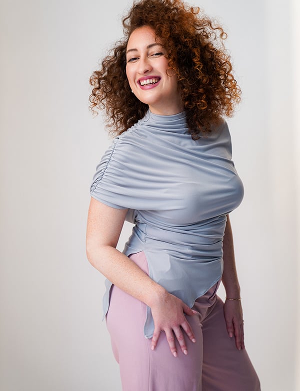 vrouwelijk model met rossige krullen Judith K.