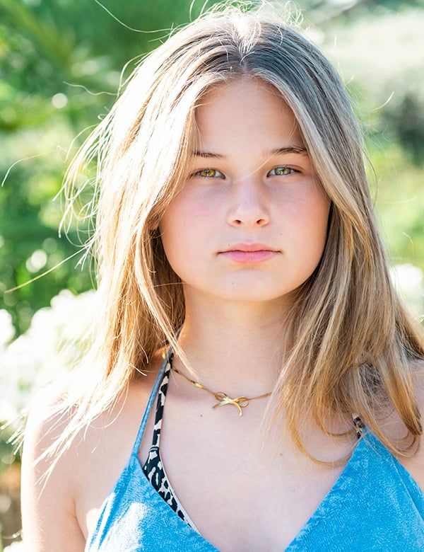 Kindermodel met blond haar Julia H.