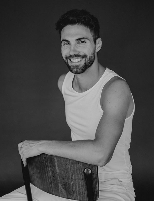 Mannelijk model met bruin haar Karel K