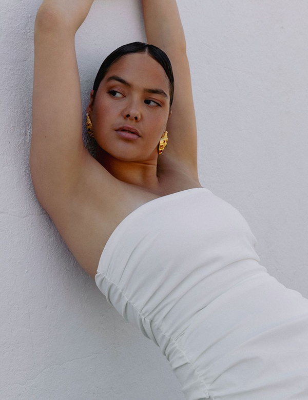 Vrouwelijk model Kayva