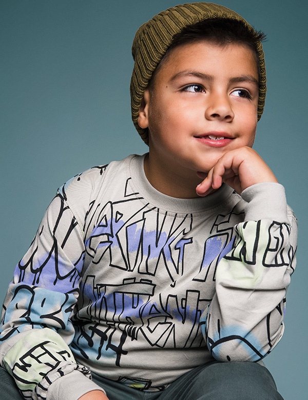 Kindermodel met zwart haar Kilian