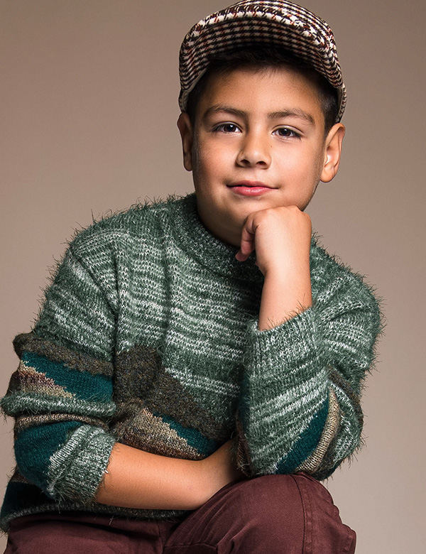 Kindermodel met zwart haar Kilian