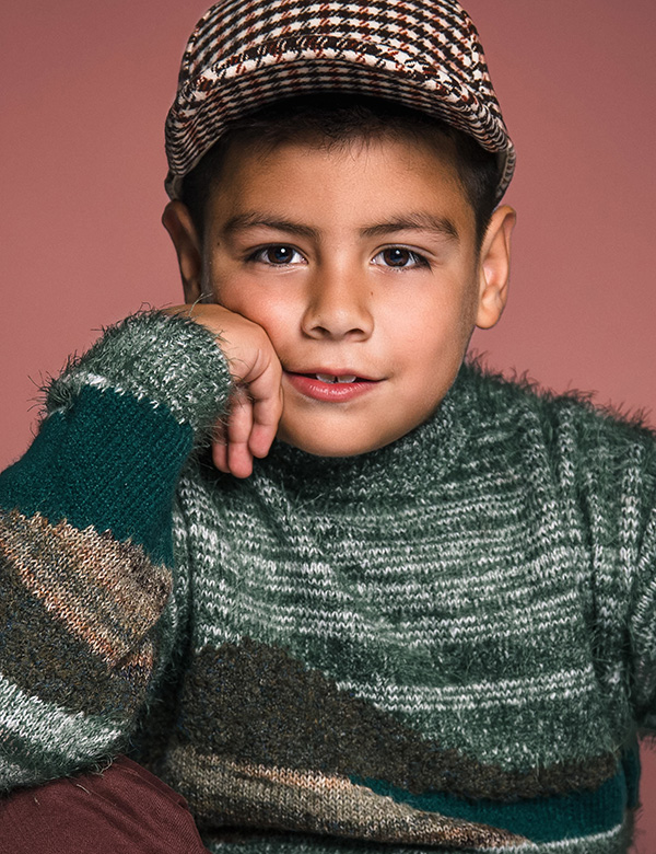 Kindermodel met zwart haar Kilian