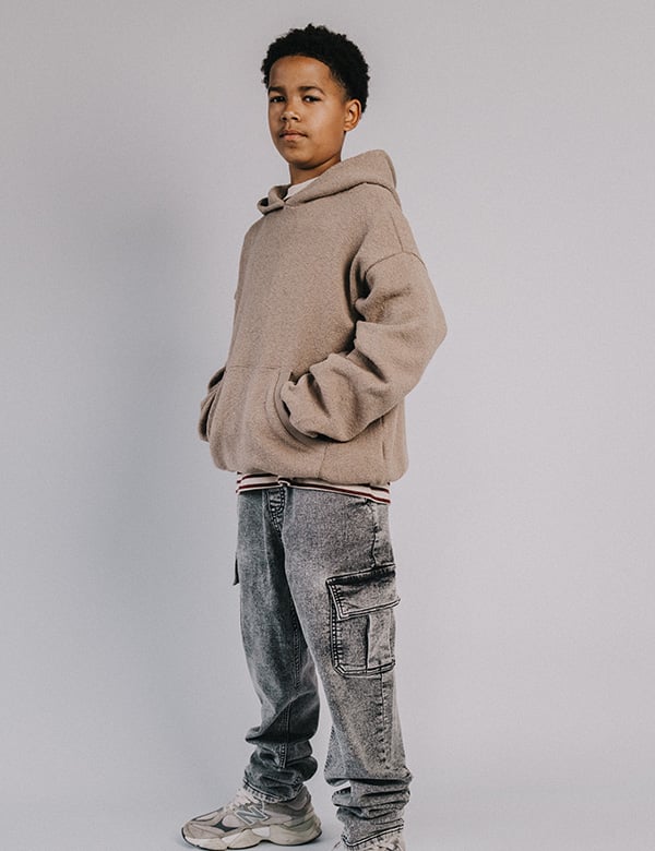 Kindermodel met bruin haar Kymani London