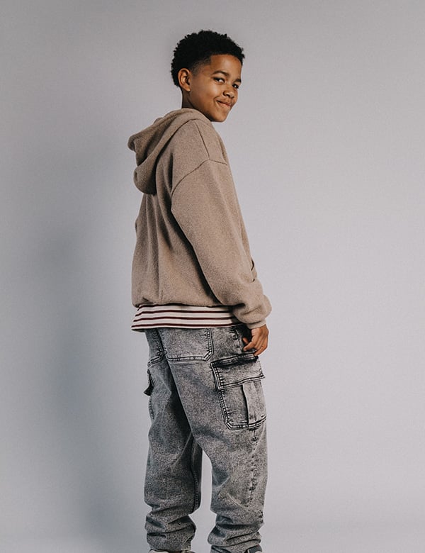 Kindermodel met bruin haar Kymani London