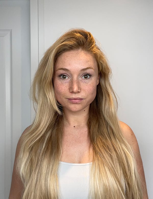 Vrouwelijk model met blond haar Laudicia