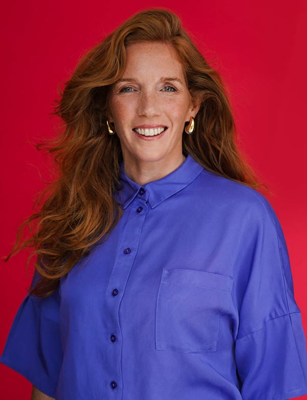 Vrouwelijk model met lang rossig haar Leandra B.