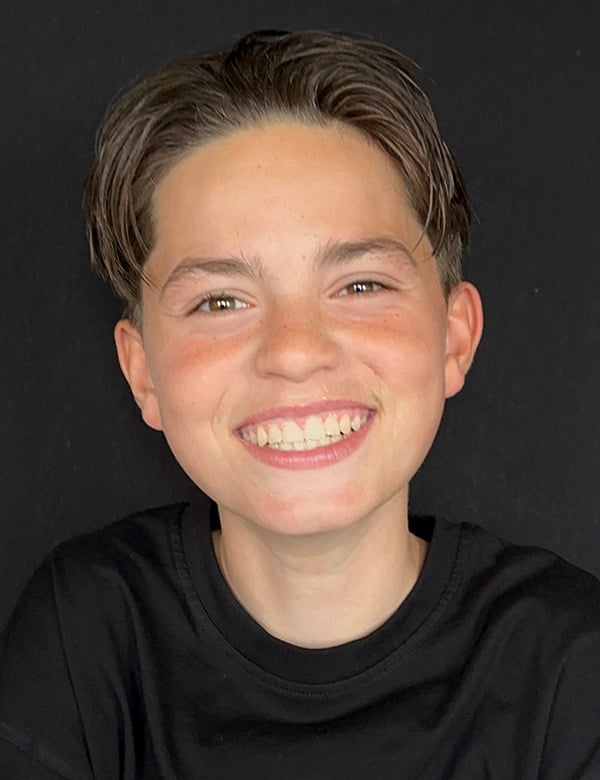 Model Kinder model jongen met bruin haar leroy