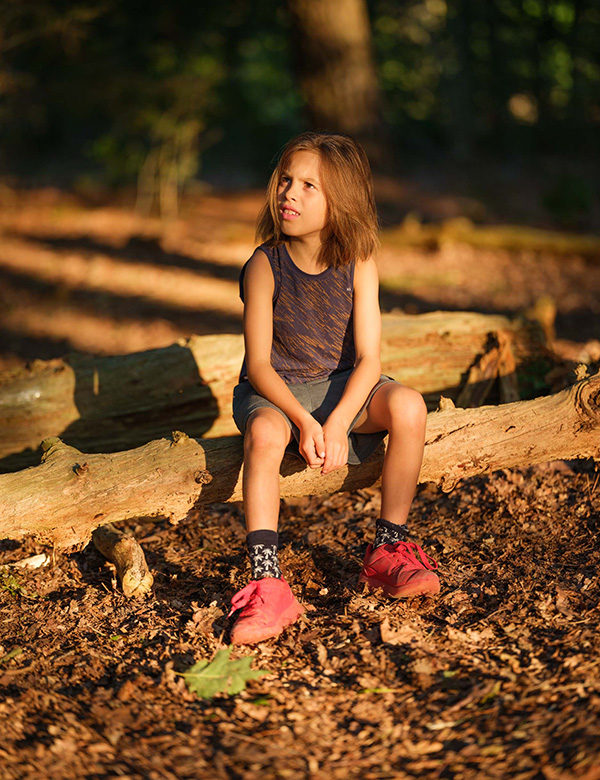Kindermodel met halflang haar Levy