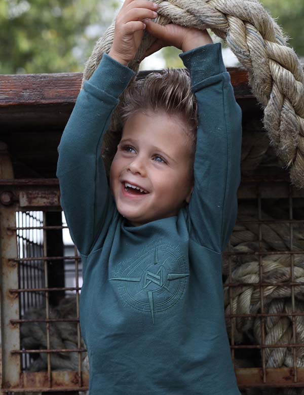 Kindermodel met donkerblond haar Liam