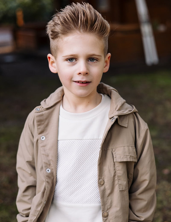 Kindermodel met blond haar Liam H.