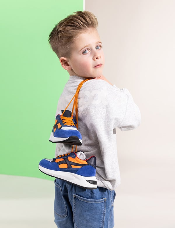 Kindermodel met blond haar Liam H.