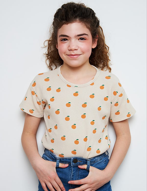 Kindermodel met bruin haar Lianne