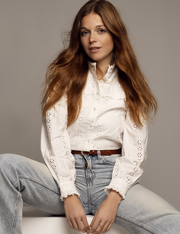 Vrouwelijk model met blond/rossig haar Lieske.