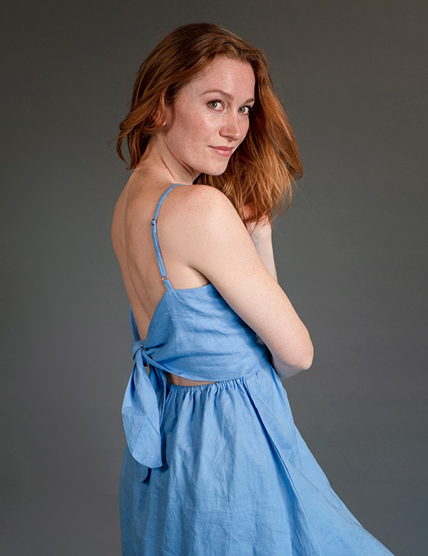 Vrouwelijk model rood haar Lili