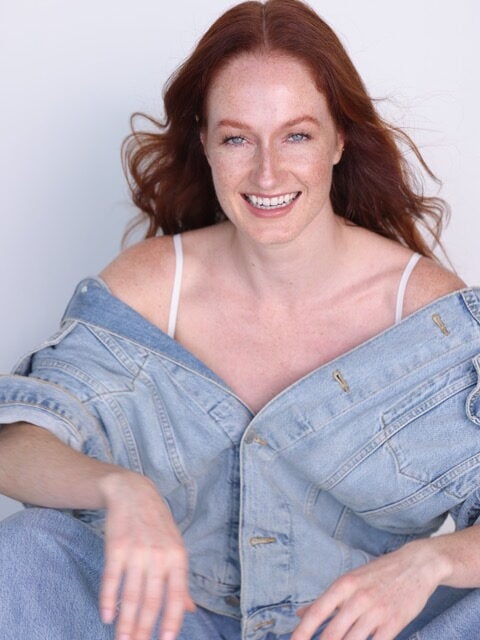 Vrouwelijk model met rood haar Roos S.