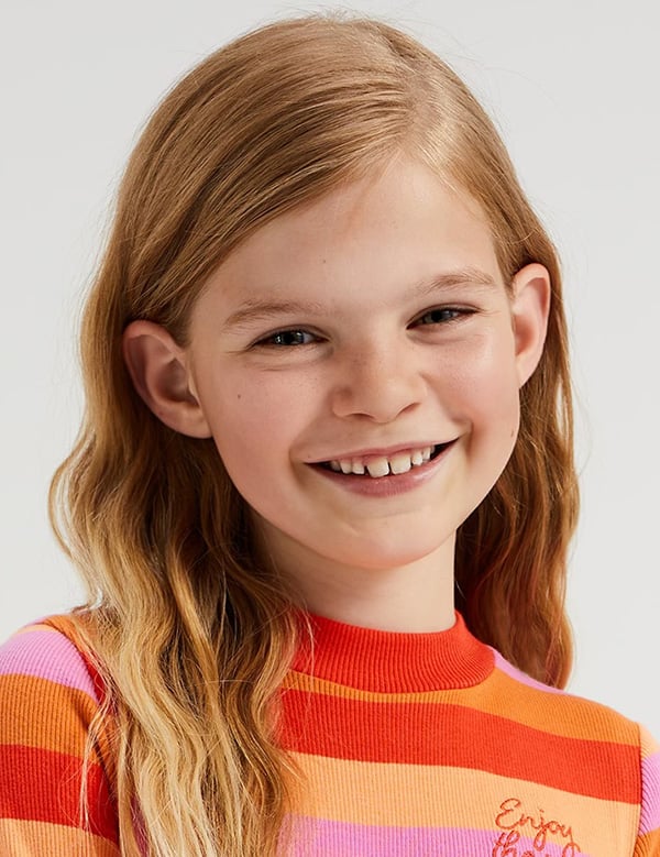 Kindermodel oranje haar liva