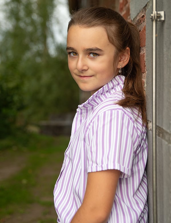 Kindermodel met licht bruin haar Louise