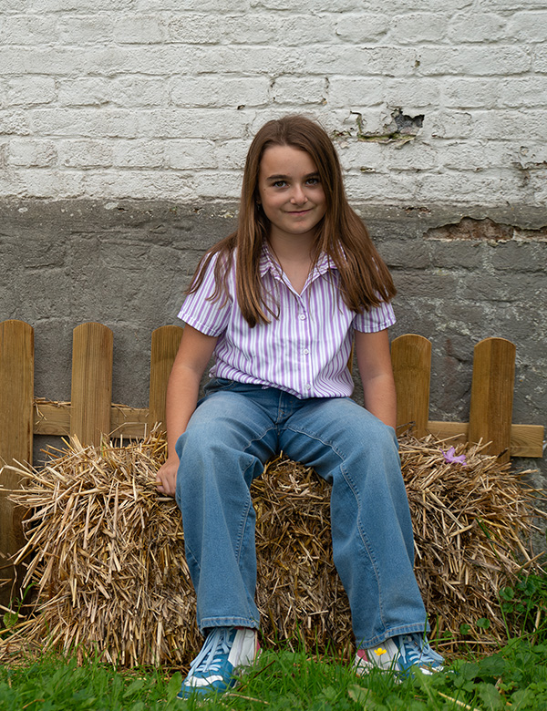 Kindermodel met licht bruin haar Louise