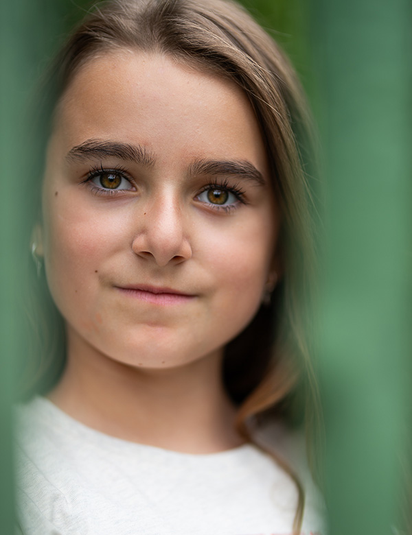 Kindermodel met licht bruin haar Louise