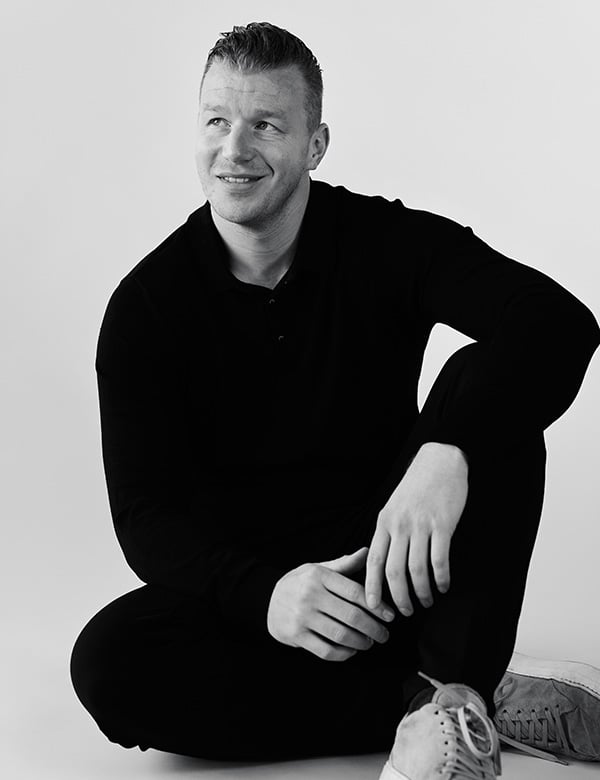 Mannelijk model met blond haar Luke V.