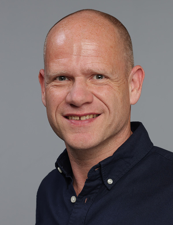 Mannelijk model kaal Maikel