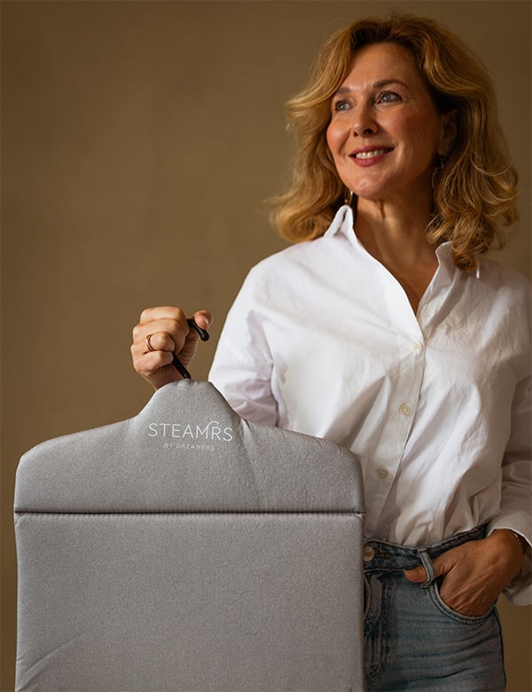 Majella is een vrouwelijk model met blond haar en blauwe ogen