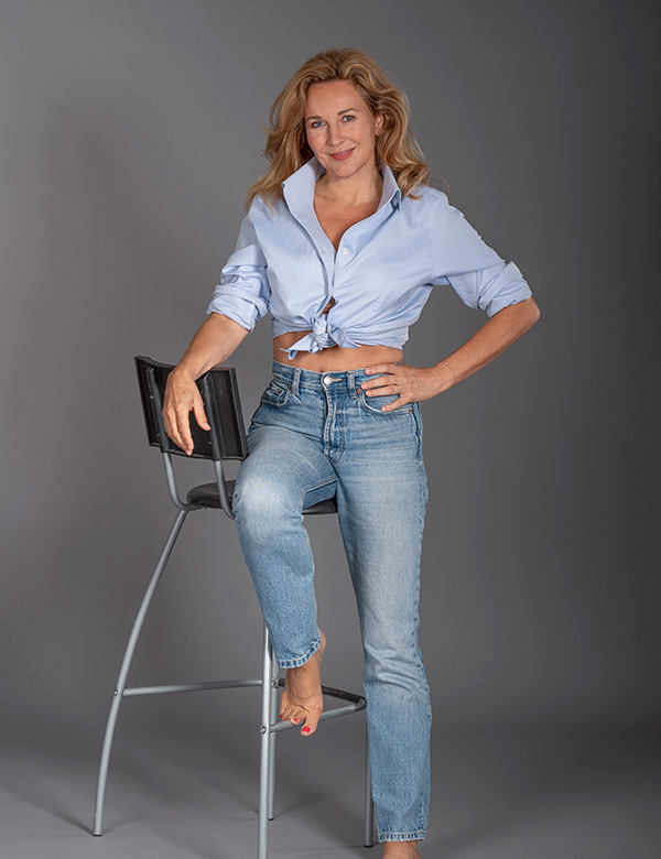 Majella is een vrouwelijk model met blond haar en blauwe ogen