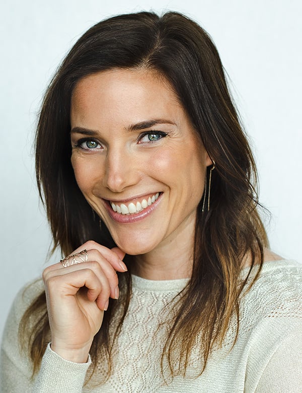 Vrouwelijk model met bruin haar manon