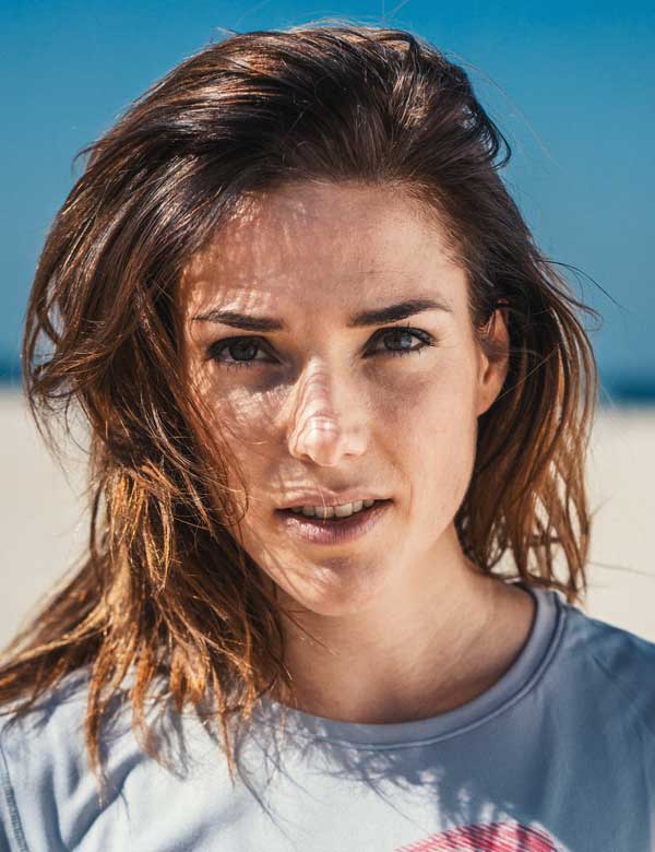 Professioneel model met bruin haar Manon S.